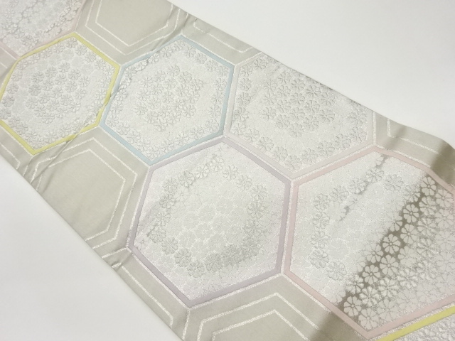 リサイクル　亀甲に花づくし模様織出し袋帯